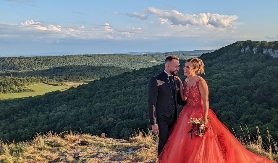 Le mariage de Adrien et Elise  à Baubigny, Côte d'Or