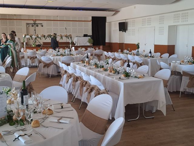 Le mariage de Zacharie et Laure à L'Aiguillon-sur-Mer, Vendée 2