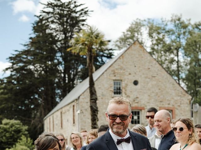 Le mariage de Théo et Margaux à Saint-Maurice-en-Cotentin, Manche 18