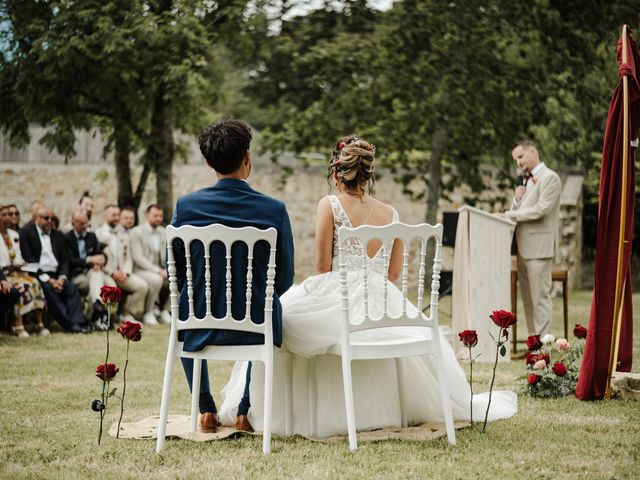 Le mariage de Théo et Margaux à Saint-Maurice-en-Cotentin, Manche 1