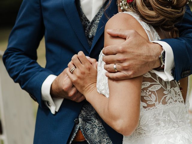 Le mariage de Théo et Margaux à Saint-Maurice-en-Cotentin, Manche 34
