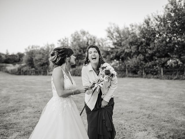 Le mariage de Théo et Margaux à Saint-Maurice-en-Cotentin, Manche 79