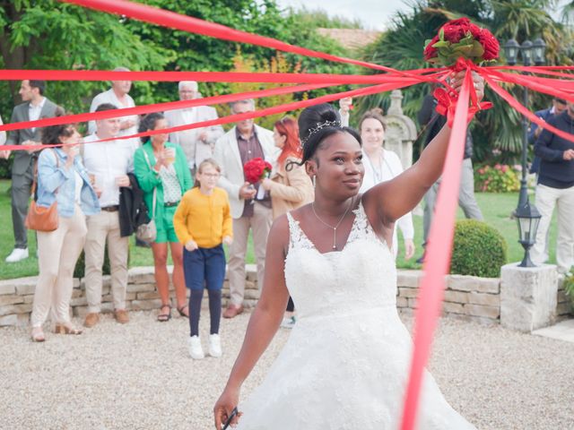 Le mariage de Léo et Blessing à Cognac, Charente 12