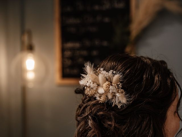 Le mariage de Jérémy et Axelle à Saint-Martin-la-Plaine, Loire 3