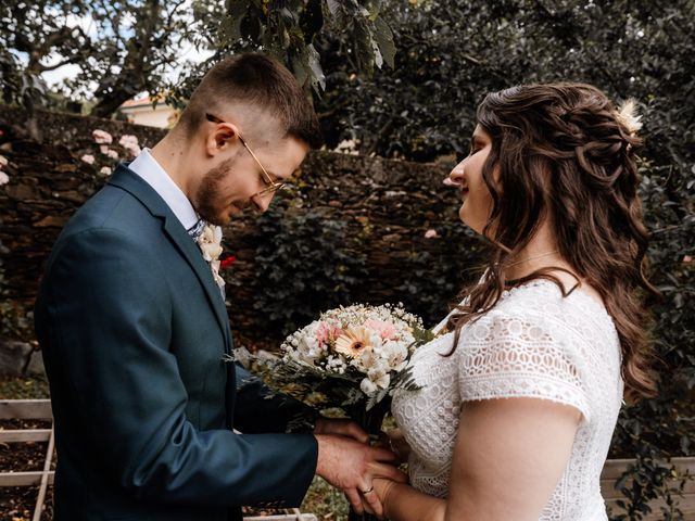 Le mariage de Jérémy et Axelle à Saint-Martin-la-Plaine, Loire 11