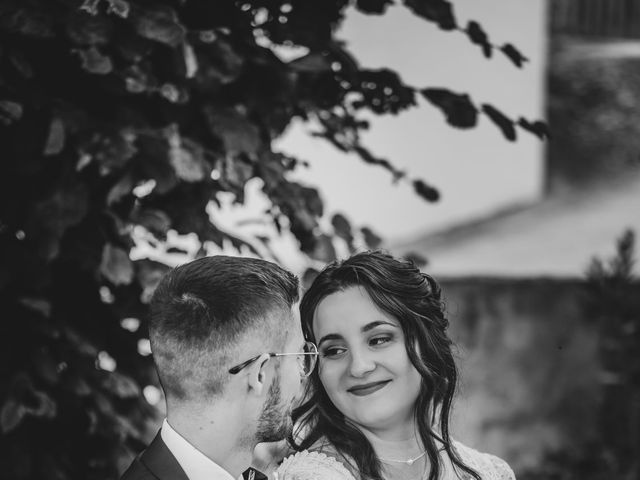 Le mariage de Jérémy et Axelle à Saint-Martin-la-Plaine, Loire 14