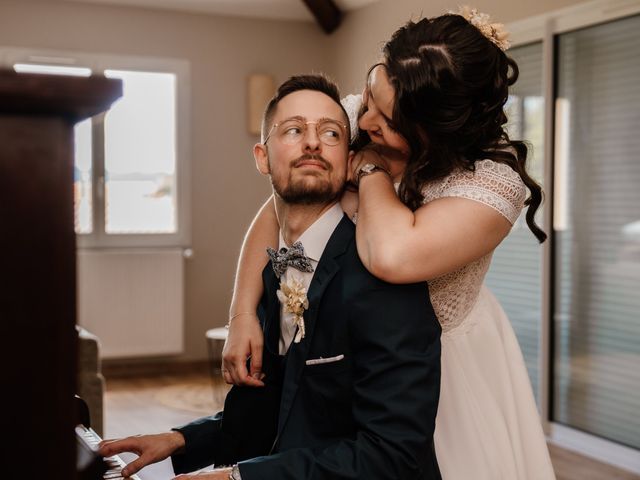 Le mariage de Jérémy et Axelle à Saint-Martin-la-Plaine, Loire 15