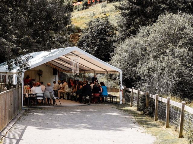 Le mariage de Jérémy et Axelle à Saint-Martin-la-Plaine, Loire 19