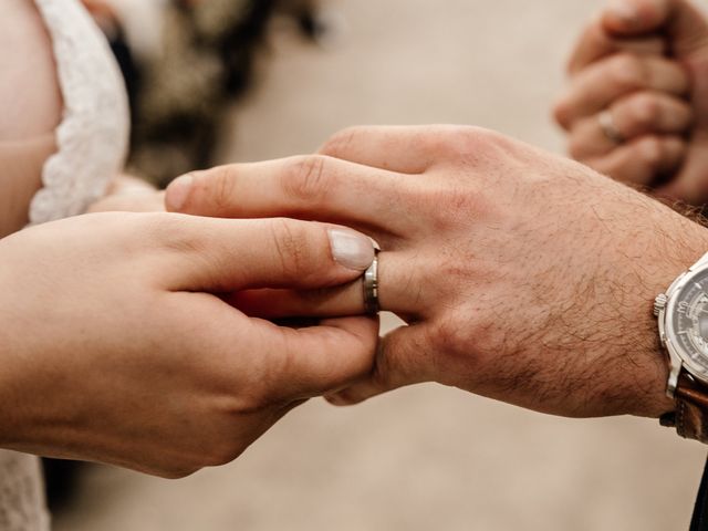 Le mariage de Jérémy et Axelle à Saint-Martin-la-Plaine, Loire 22