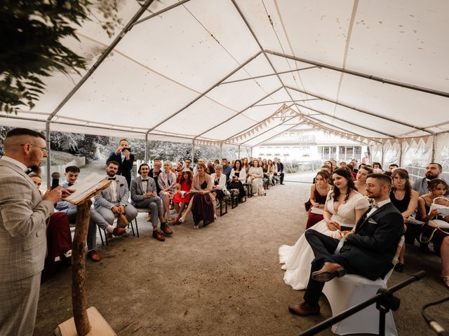 Le mariage de Jérémy et Axelle à Saint-Martin-la-Plaine, Loire 23