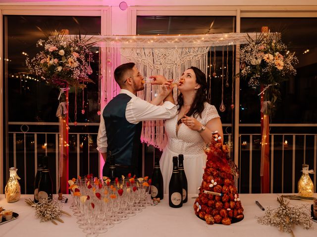 Le mariage de Jérémy et Axelle à Saint-Martin-la-Plaine, Loire 31