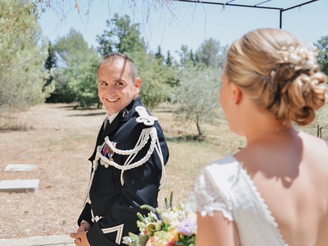 Le mariage de Steven et Amandine à Oppède, Vaucluse 17