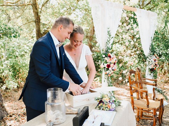 Le mariage de Steven et Amandine à Oppède, Vaucluse 20