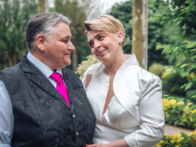 Le mariage de Karine et Cathy à Viroflay, Yvelines 12