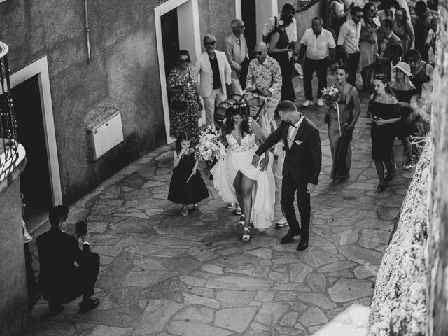 Le mariage de Hermann et Amandine à Venzolasca, Corse 7