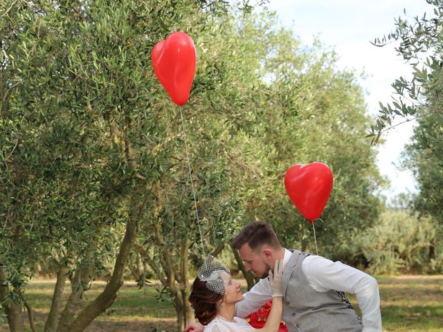 Le mariage de Emmanuel et Chloe à Saint-Gilles, Gard 19