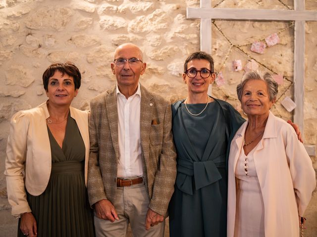Le mariage de Gauthier et Lou à Pierrelatte, Drôme 397