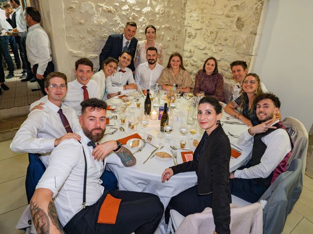 Le mariage de Gauthier et Lou à Pierrelatte, Drôme 500