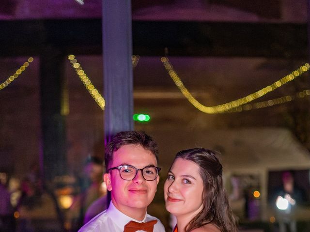 Le mariage de Gauthier et Lou à Pierrelatte, Drôme 557