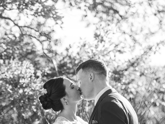 Le mariage de Gauthier et Lou à Pierrelatte, Drôme 709