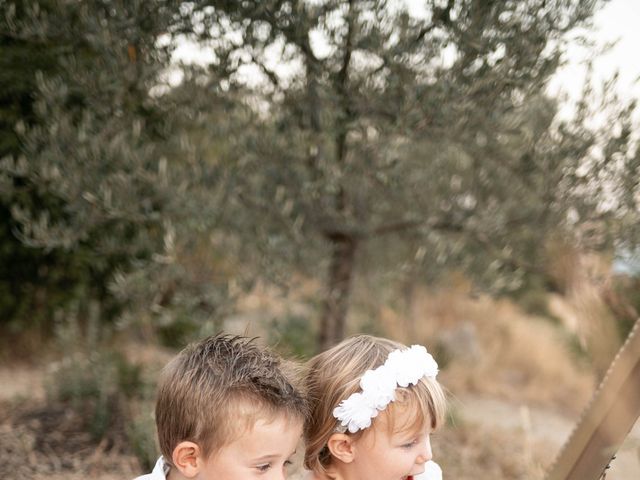 Le mariage de Florent et Caroline à Saint-Chaptes, Gard 12
