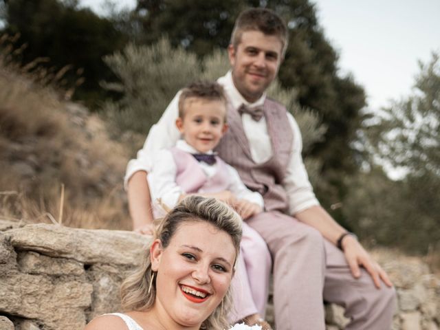 Le mariage de Florent et Caroline à Saint-Chaptes, Gard 14