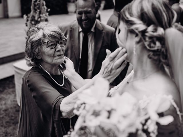 Le mariage de Jamie et Anne à Fontenilles, Haute-Garonne 6