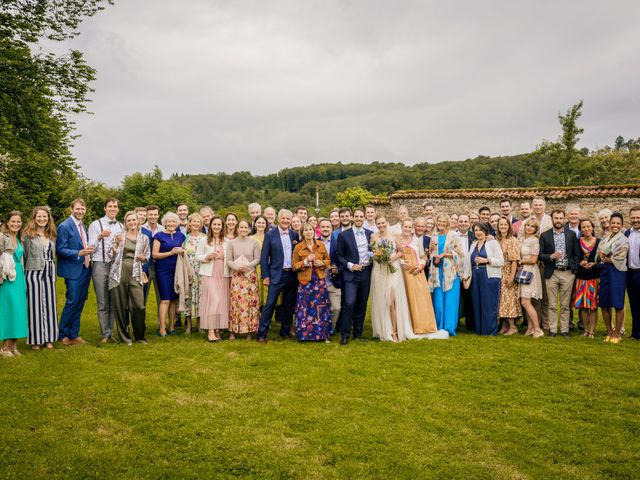 Le mariage de Bruno et Marijne à Bourganeuf, Creuse 32
