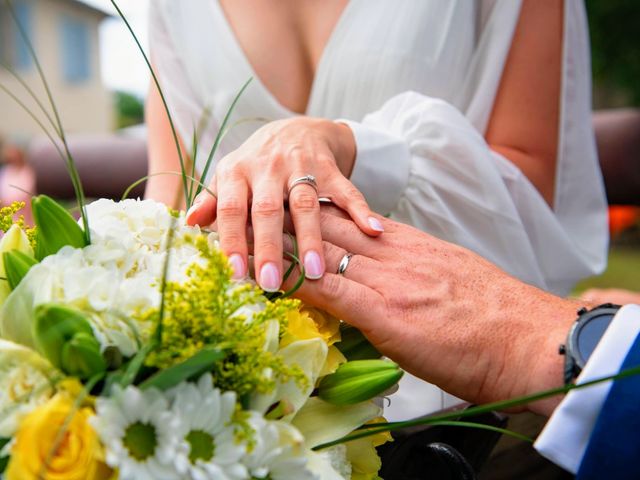 Le mariage de Adrien et Kateryna à Castelginest, Haute-Garonne 1