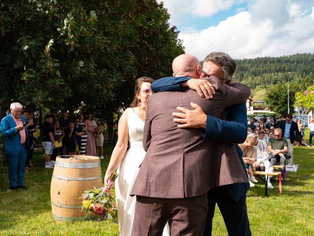 Le mariage de Vivien et Laura à Cornimont, Vosges 14