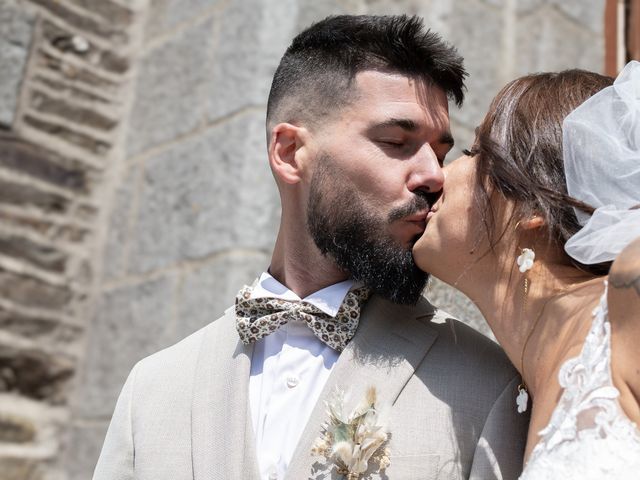Le mariage de John et Juline à Saint-Denis-sur-Sarthon, Orne 45