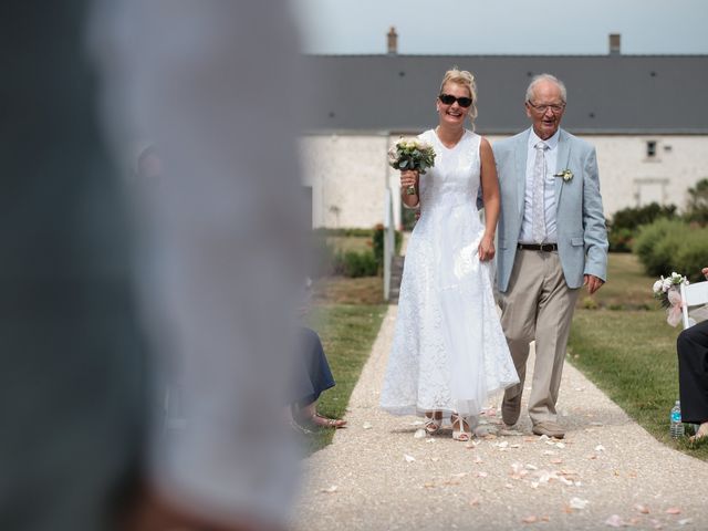 Le mariage de Anthony et Julie à Châteauneuf-sur-Loire, Loiret 10
