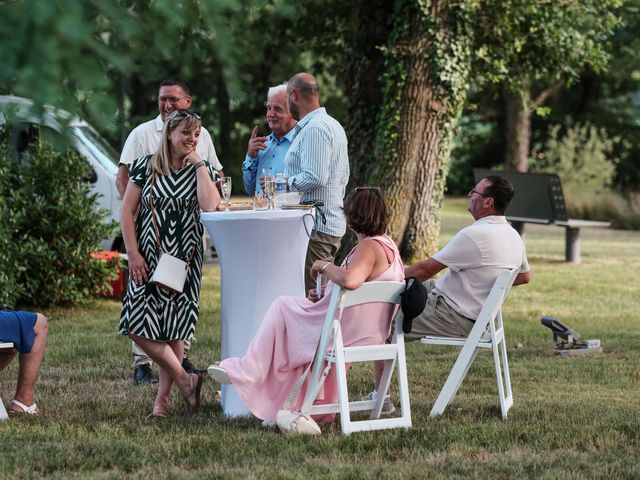Le mariage de Anthony et Julie à Châteauneuf-sur-Loire, Loiret 17