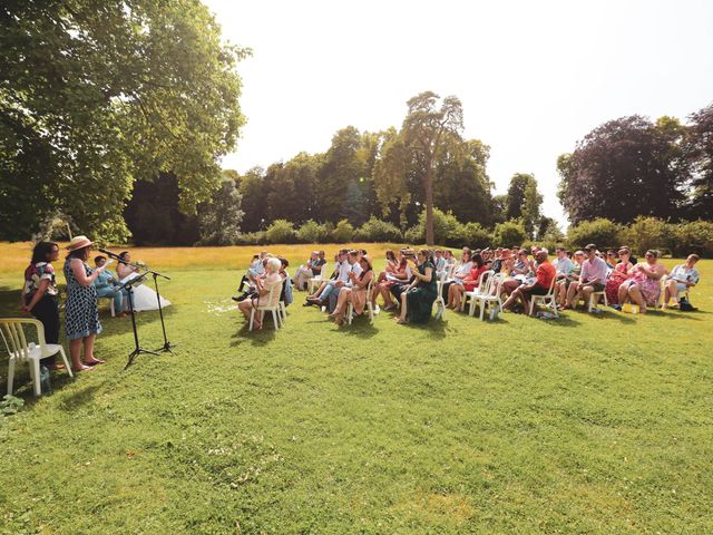 Le mariage de Caitlin et Sarah à La Bruyère, Namur 17