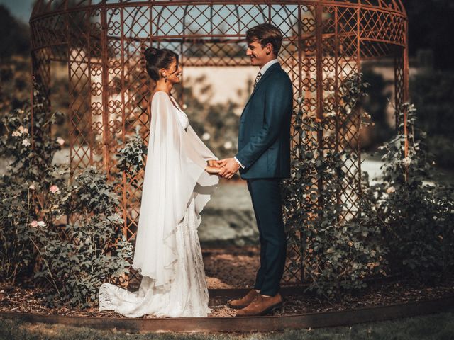 Le mariage de Jean Loup et Sonia à Saint-Bernard, Ain 3