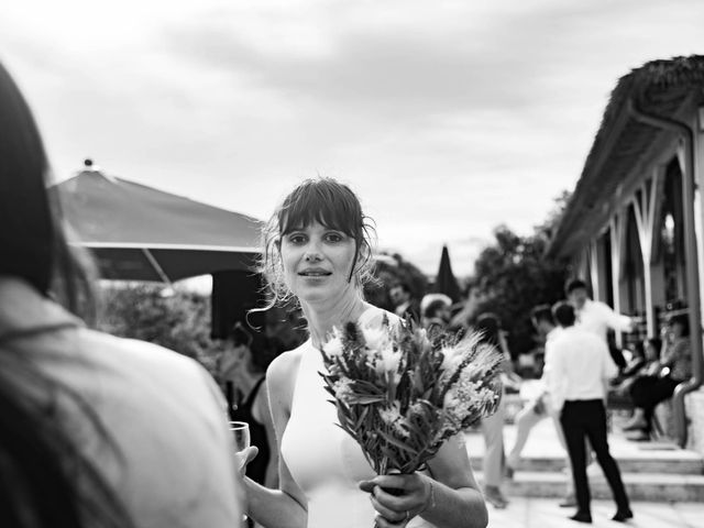 Le mariage de Bastien et Macha à Rochefort-du-Gard, Gard 13