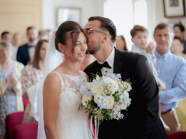 Le mariage de Thomas et Tessa à Scey-sur-Saône-et-Saint-Albin, Haute-Saône 26