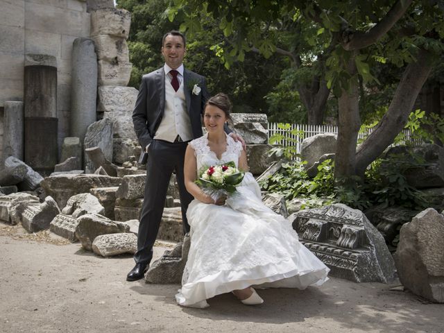 Le mariage de Antoine et Christelle à Arles, Bouches-du-Rhône 32