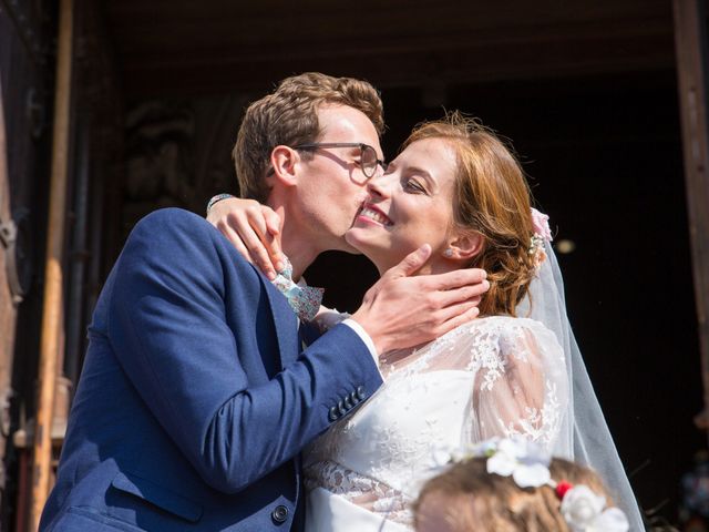 Le mariage de Guillaume et Mathilde à Bécon-les-Granits, Maine et Loire 67