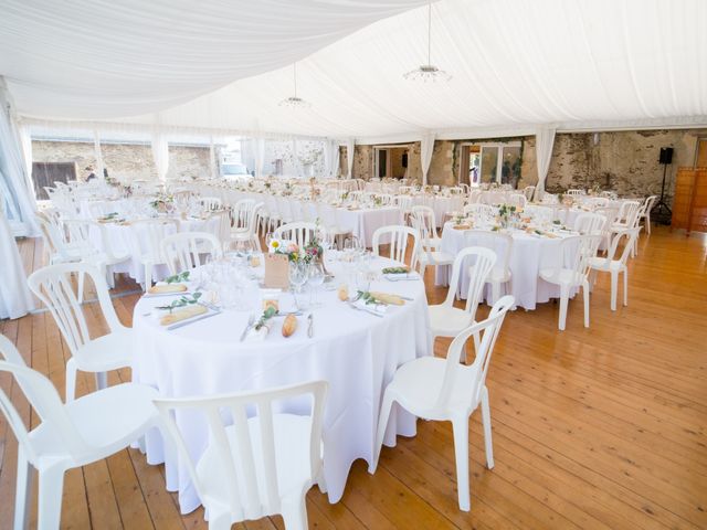 Le mariage de Guillaume et Mathilde à Bécon-les-Granits, Maine et Loire 90