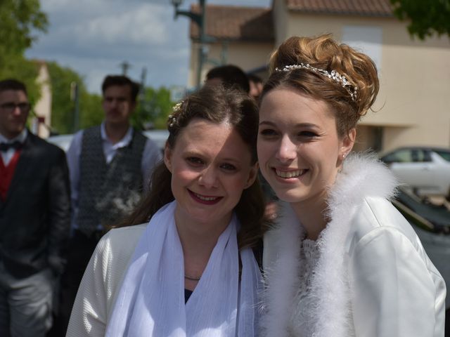 Le mariage de Yoann et Lindsay à Poitiers, Vienne 52