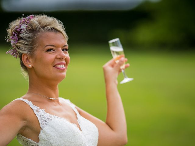 Le mariage de Thomas et Audrey à Saint-Julien-de-la-Liègue, Eure 1