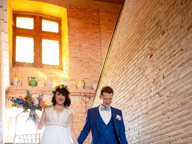 Le mariage de Romain et Laura à Varennes, Haute-Garonne 43