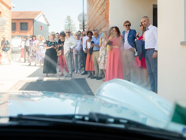 Le mariage de Romain et Laura à Varennes, Haute-Garonne 52