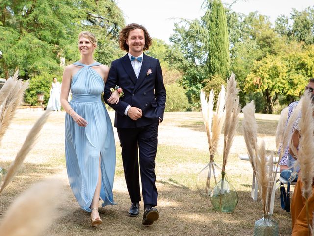 Le mariage de Romain et Laura à Varennes, Haute-Garonne 70