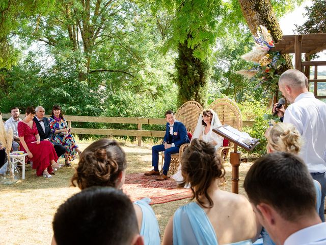 Le mariage de Romain et Laura à Varennes, Haute-Garonne 75