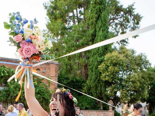 Le mariage de Romain et Laura à Varennes, Haute-Garonne 97