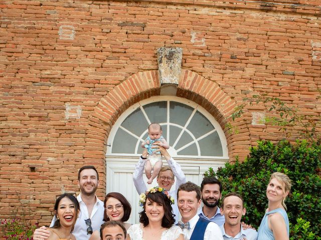 Le mariage de Romain et Laura à Varennes, Haute-Garonne 100