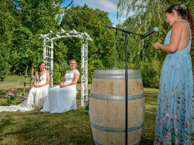 Le mariage de Mélanie et Audrey à Vayres, Gironde 32