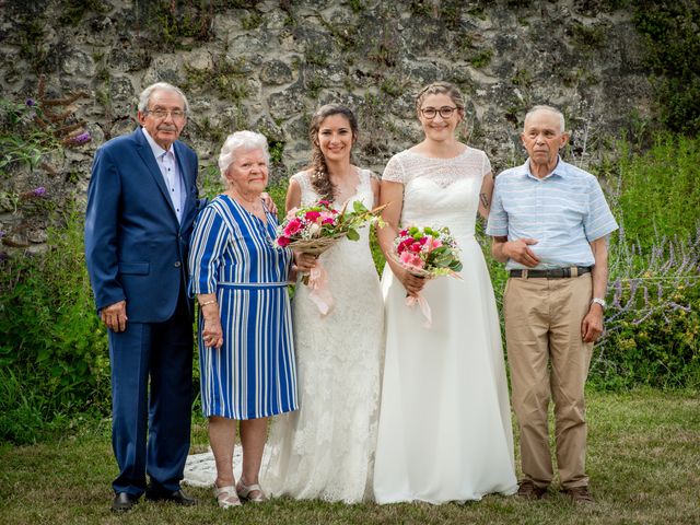 Le mariage de Mélanie et Audrey à Vayres, Gironde 61